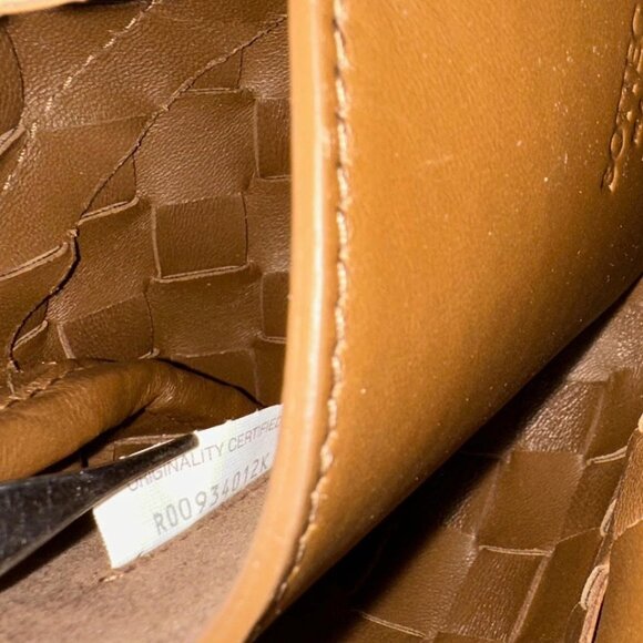 New Bottega Veneta Brown Small Andiamo Top Handle Bag - Picture 8 of 8